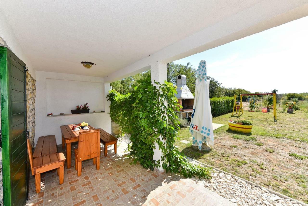 Villa Romantic Pet Friendly House Orhideja - By Tourist Agency Leut Privlaka  Exterior foto